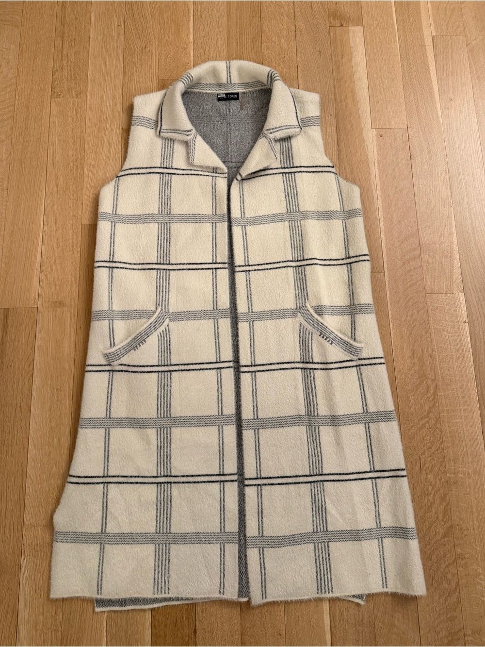 Love Token Cream & Gray Plaid Sleeveless Coat Vest